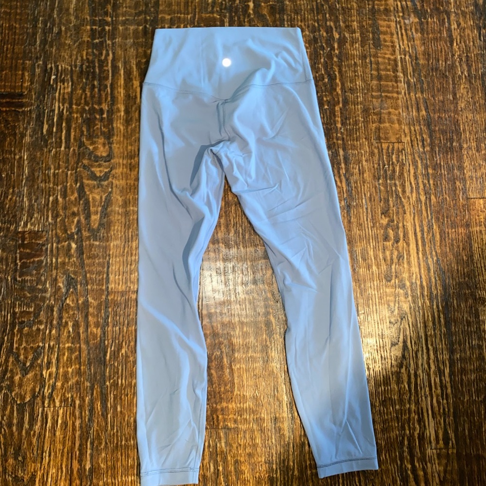 Lululemon Align Leggings 25” size 6 - powder blue!